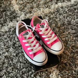 Toddler girl Converse